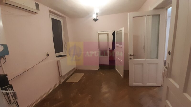 Casa in Ultracentralul Bucurestiului la pret mic (casa mica)