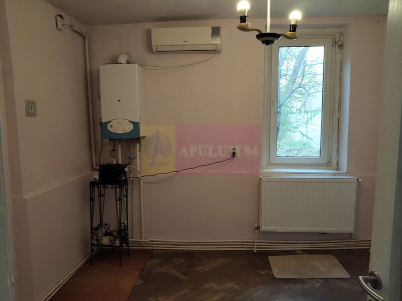 Casa in Ultracentralul Bucurestiului la pret mic (casa mica)